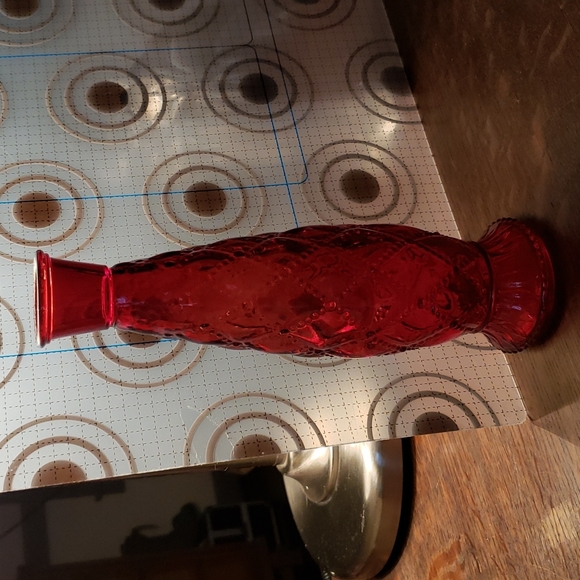 Clear Red Quilted glass bud vase - Picture 1 of 3